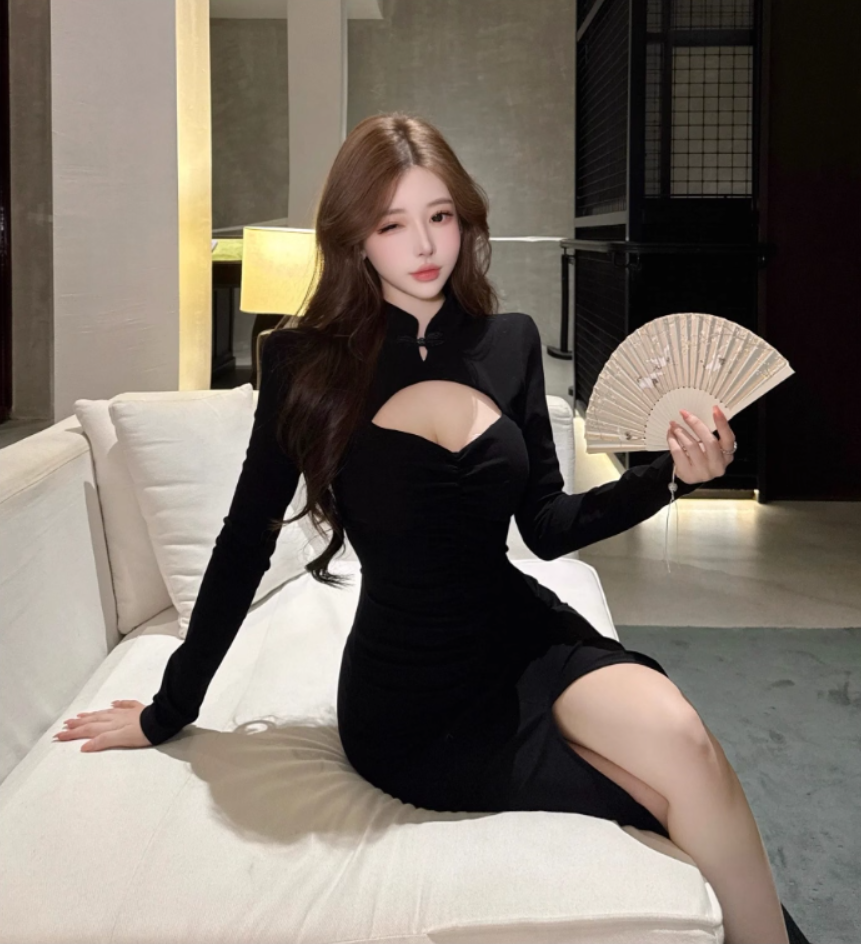 Enchanting Black Cutout High-Slit Maxi Dress Romantic Long Sleeve High Collar Mermaid Long Dress AP3741