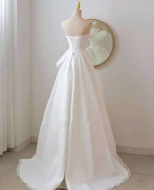 Novelty A-Line Strapless Engagement Gowns Charming Tulle Satin Pleated Wedding Dress AP3836