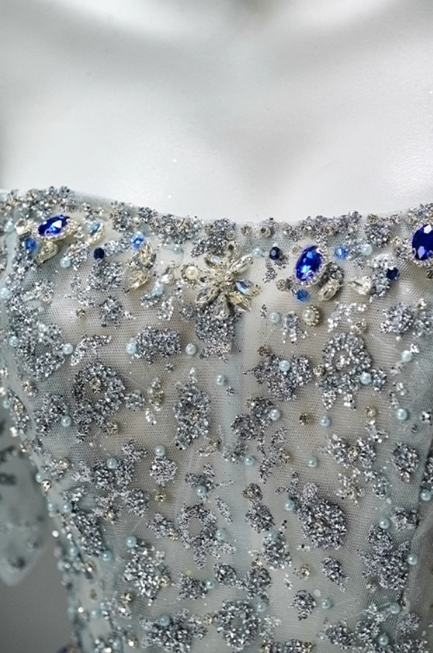 Gen Z Style A-Line Off-Shoulder Tulle Evening Gowns Fancy Beads Crystals Sequins Prom Dress AP3862