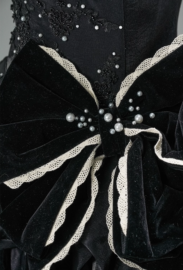 Ornate A-Line Strapless Ruffles Sweet 16th Gowns Bows Beads Tulle Tiered Prom Dress AP3880