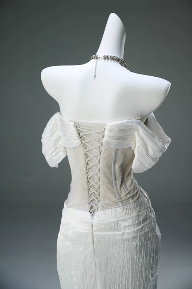 Fashionable Off-Shoulder Sheath Bridal Gowns Fancy Beading Rhinestones Gathered Tulle White Wedding Dress AP3903