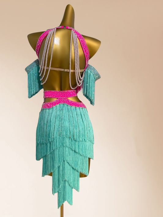 Attractive Sheath Halter Neck Color-Block Birthday Gowns Vibrant Sequins Beading Tassel Homecoming Dress AP3953