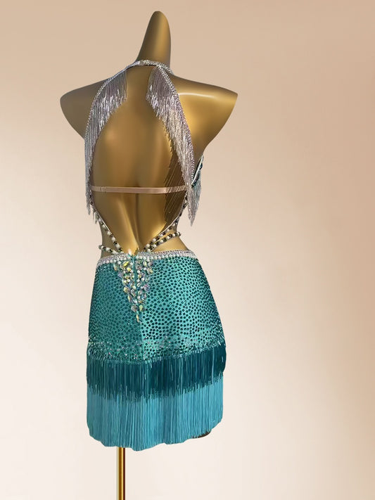 Artistic Sheath Halter Neck Birthday Gowns Shining Backless Sequins Crystals Tassel Homecoming Dress AP3961