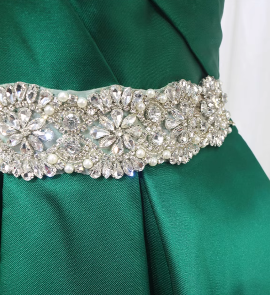Dreamy A-Line V Neck Pleated Sweet 16th Evening Gowns Short Sleeve Rhinestones Beads Prom Dress AP4597
