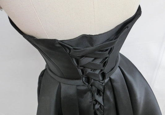 Chic A-Line Strapless Birthday Dresses Simple Bows Cutout Black Homecoming Dress AP4728