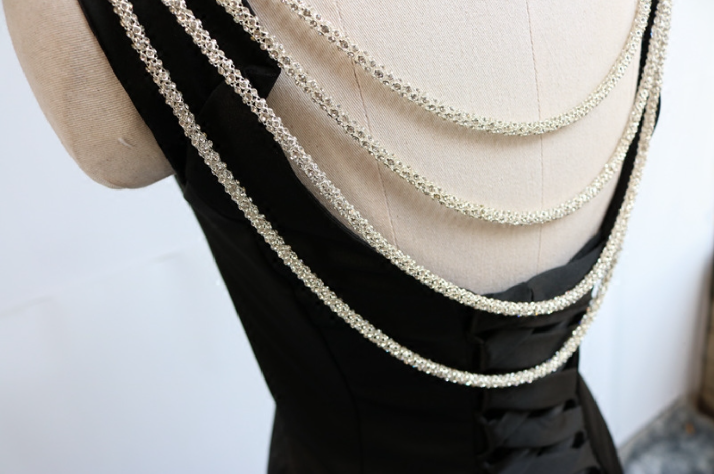 Luxury Jewel Neck Sweet 16th Evening Gowns Beading Black Mermaid Prom Dress AP4731