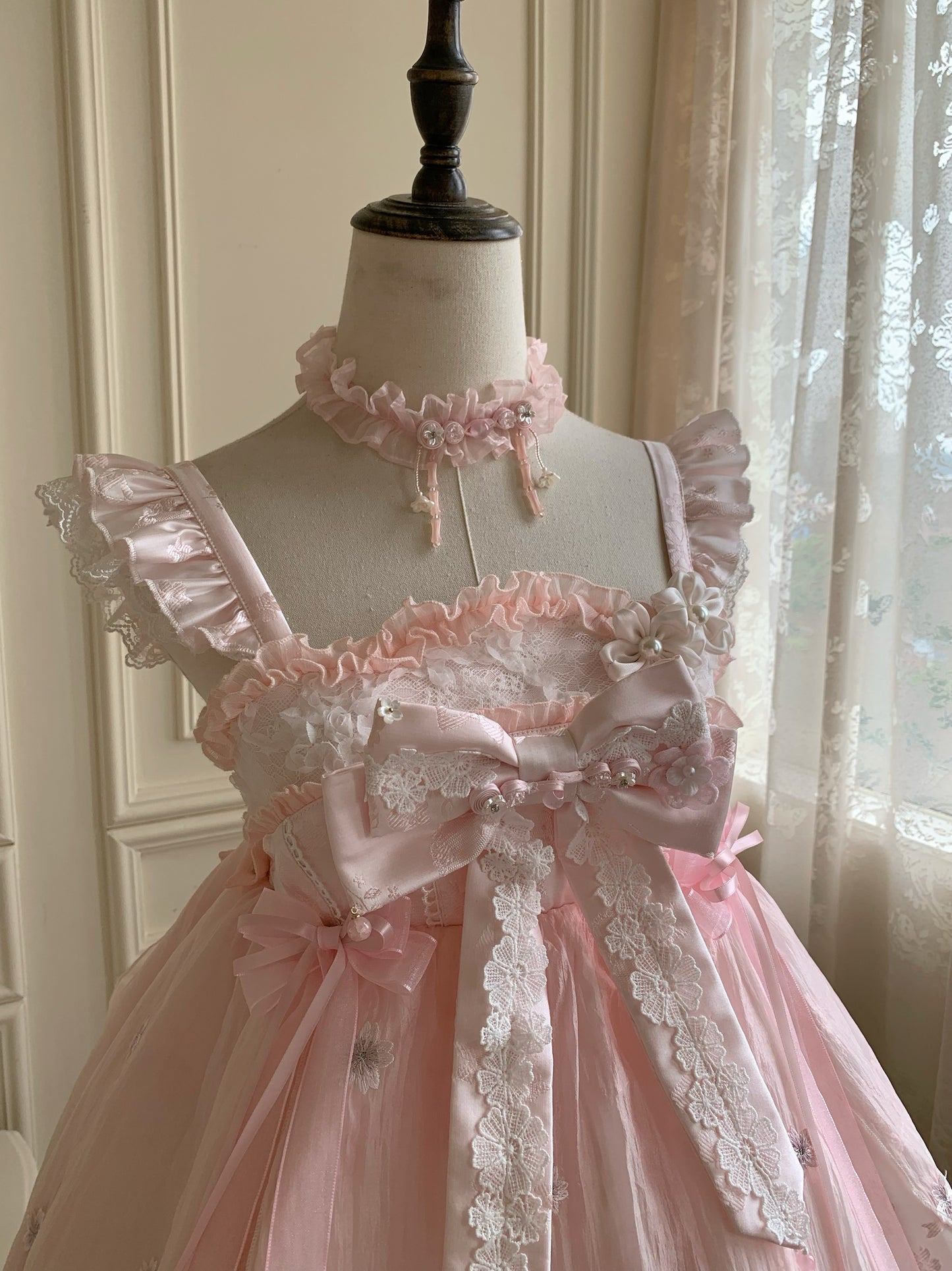 Gorgeous Ruffled Spaghetti Strap A-Line Jacquard Birthday Gowns Bows Appliques Lace Tassel Homecoming Dress AP4814