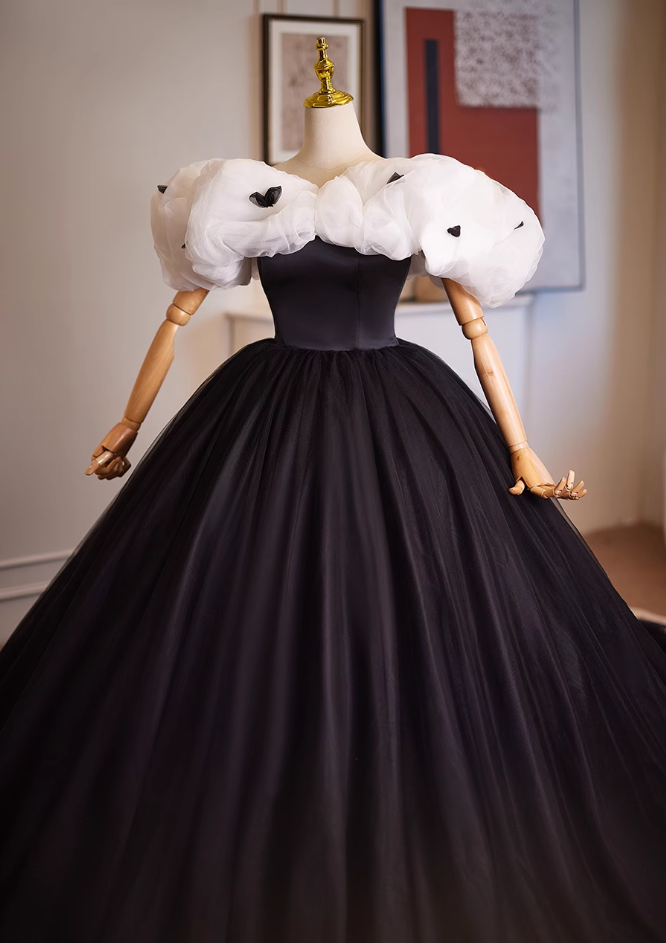Chic A-Line Off-Shoulder Sweet 16th Gowns White & Black Tulle Prom Dress AP4949