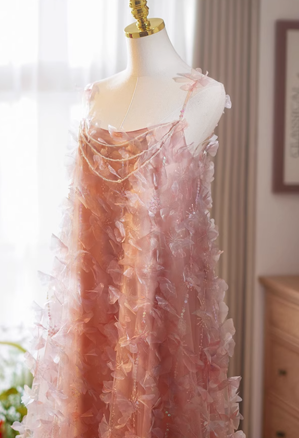 Fancy A-Line Spaghetti Strap Pink Tulle Sweet 16th Evening Gowns Sequins Beading Petals Prom Dress AP5068