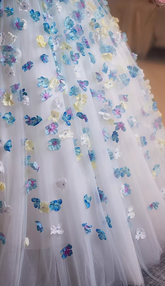 Charming A-Line Tulle Off-Shoulder Sweet 16th Dresses Appliques Beads Prom Dress AP5200