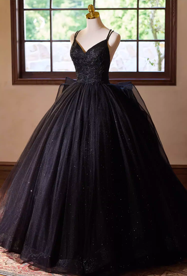 Gothic-Style A-Line Spaghetti Strap Black Tulle Evening Gowns Sequins Appliques Prom Dress AP5385