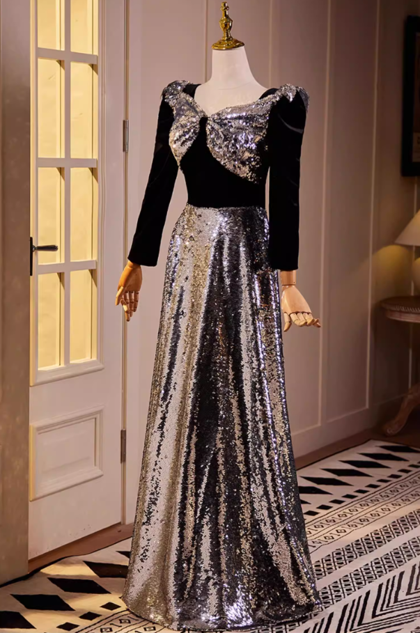 Hot Girls Sweetheart Neck A-Line Black Velvet Sweet 16th Dresses Long Sleeve Silver Sequins Prom Dress AP5561