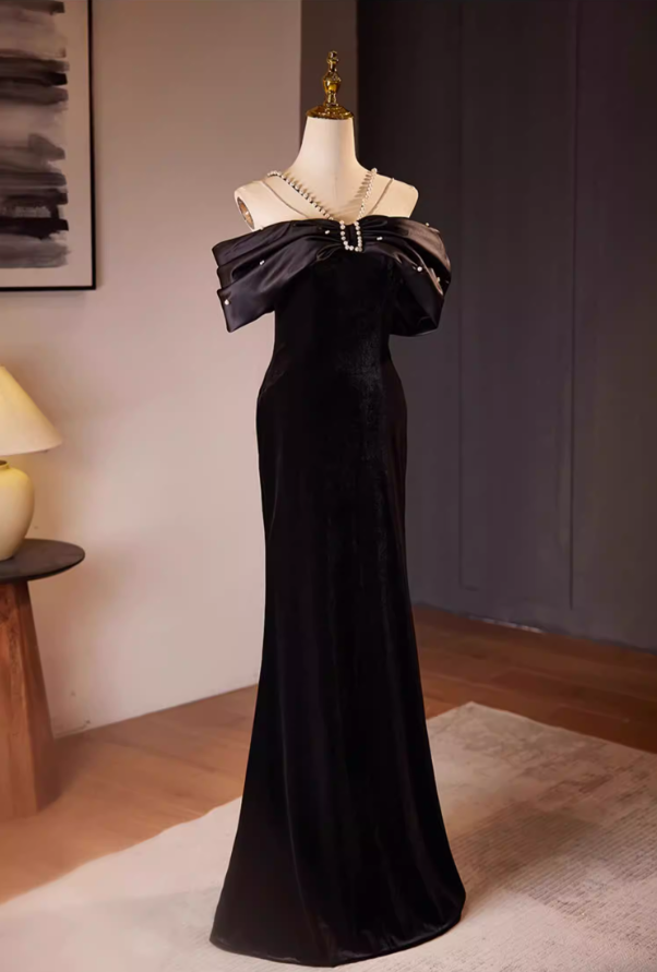 Gothic-Style Off-Shoulder Mermaid Sweet 16th Dresses Pearls Black Prom Dress AP5564