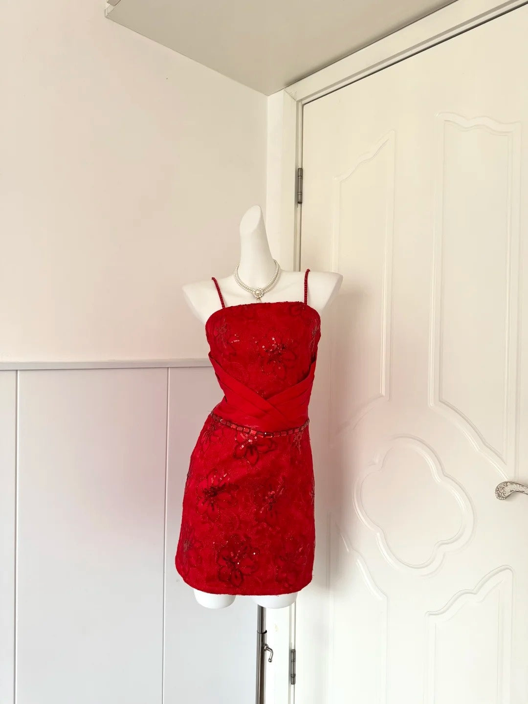 Superb Spaghetti Strap Red Sheath Birthday Gowns Sequins Floral Homecoming Dress AP6062
