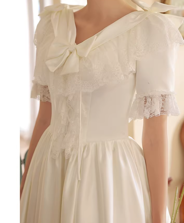 Fantastic V Neck Satin A-Line Tiered Bridal Gowns Bows Short Sleeve Lace Wedding Dress AP6089