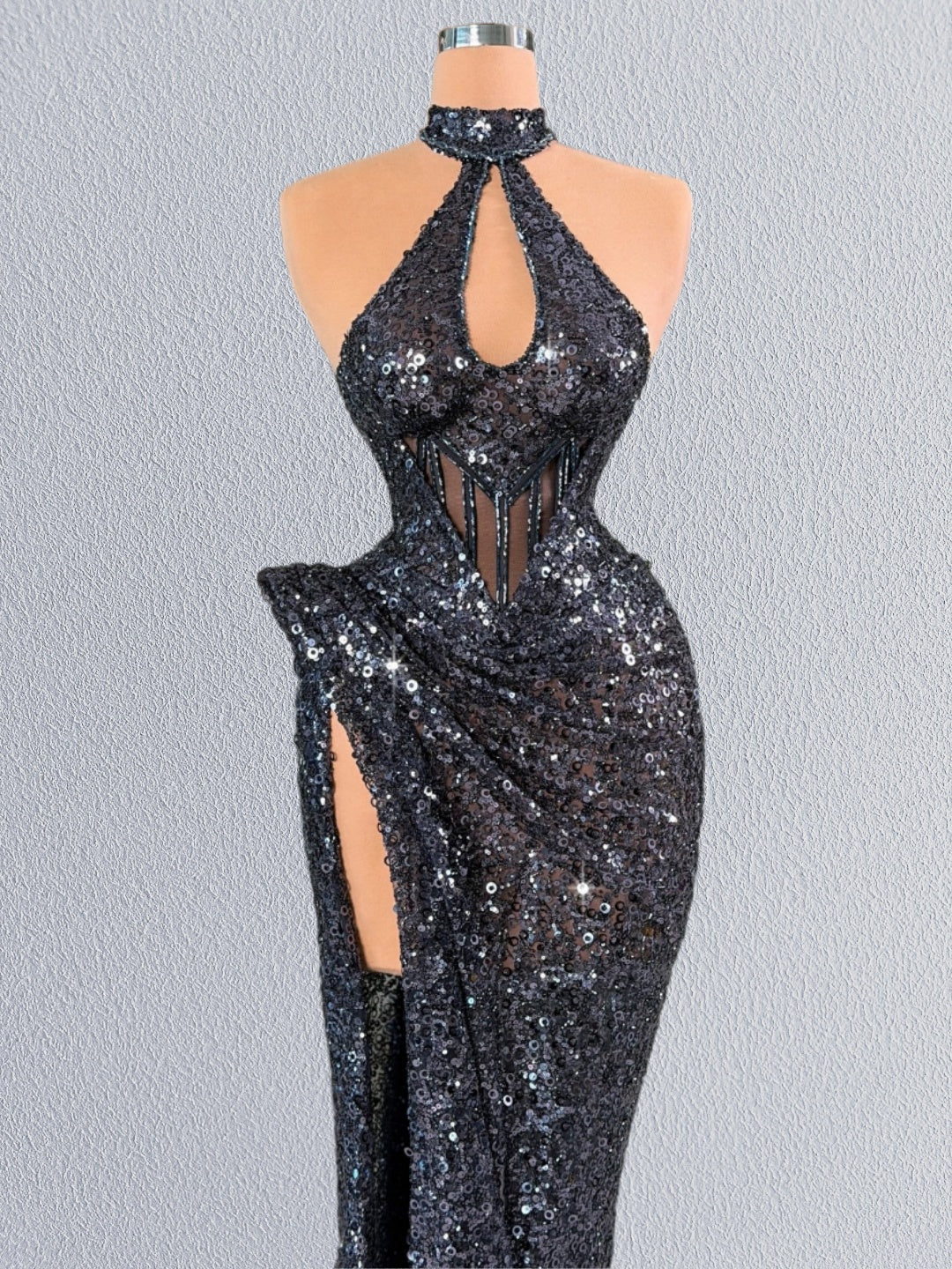 Glamorous Sheath Cutout Halter Neck Evening Gowns Sequins High-Slit Prom Dress AP6100
