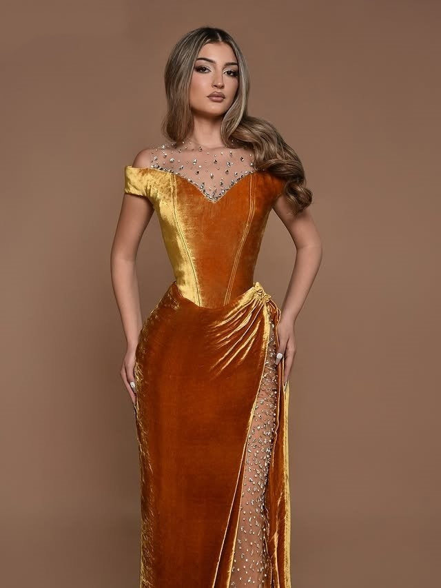 Enticing Off-Shoulder Sheath Sweet 16th Dresses Crystals Slit Prom Dress AP6153