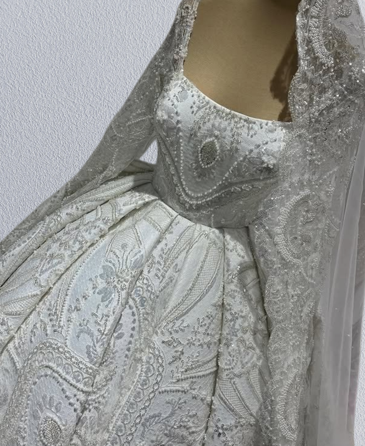 Fairy A-Line Square Neck Bridal Gowns Long Sleeve Sequins Beading Wedding Dress AP6222