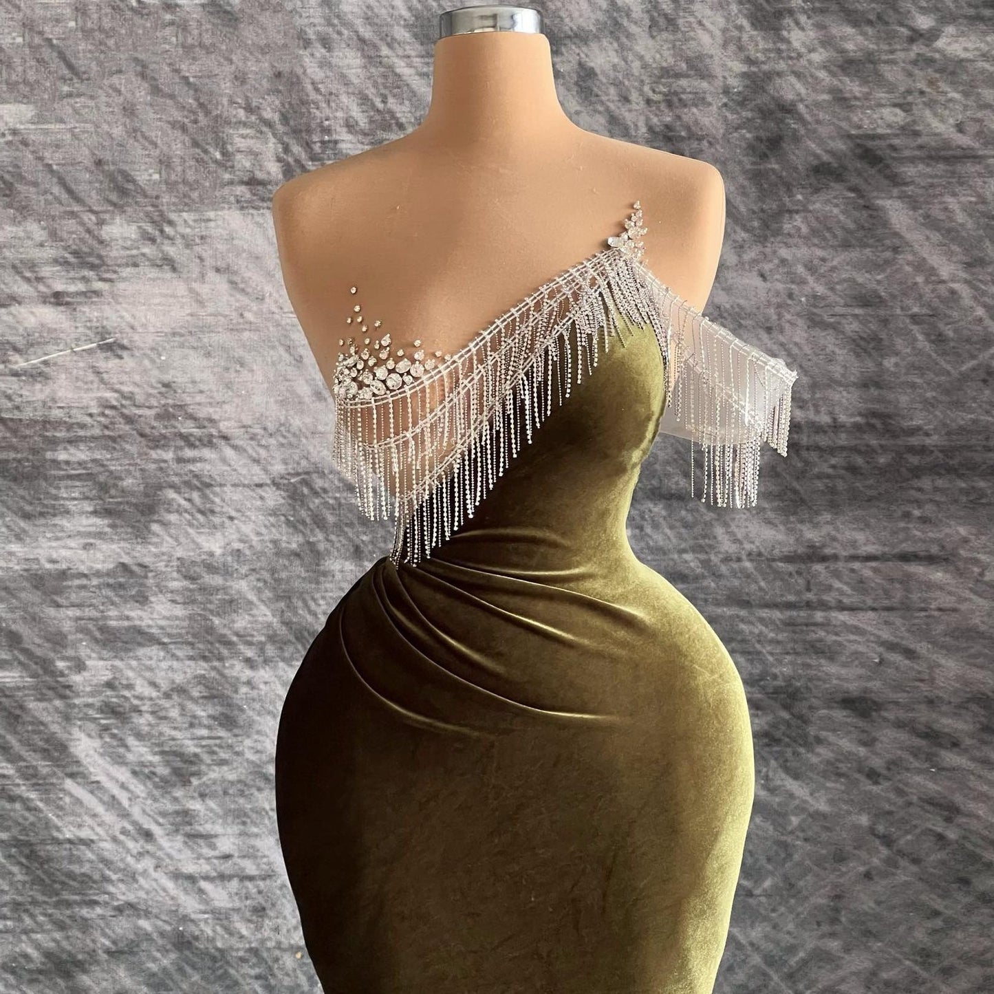 Hottie Sheath Off-Shoulder Evening Dresses Beading Tassel Prom Dress AP6444