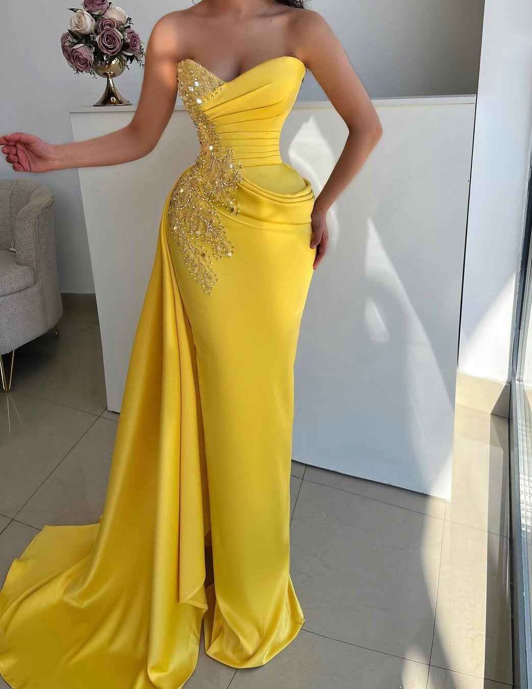 Hot Girls Strapless Sheath Pleated Sweet 16th Dresses Sequins Beading Yellow Prom Dress AP6531