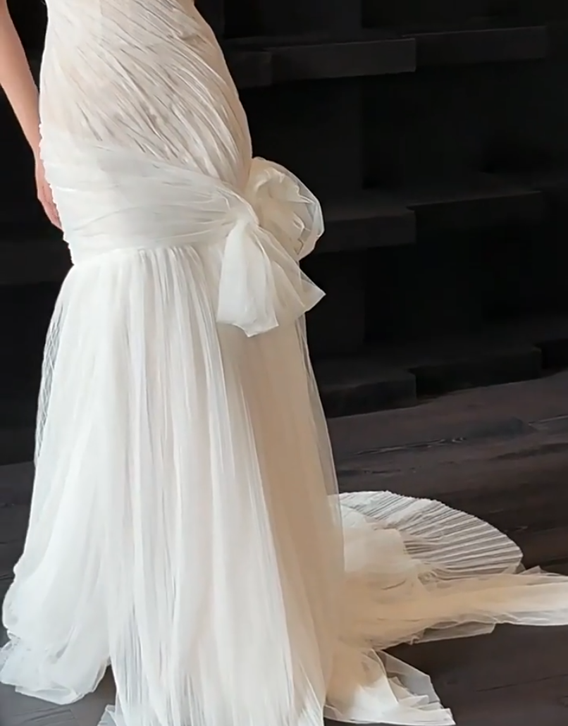 Ornate Strapless Mermaid Wedding Dress Bow Tulle Slit Bridal Dress AP6824