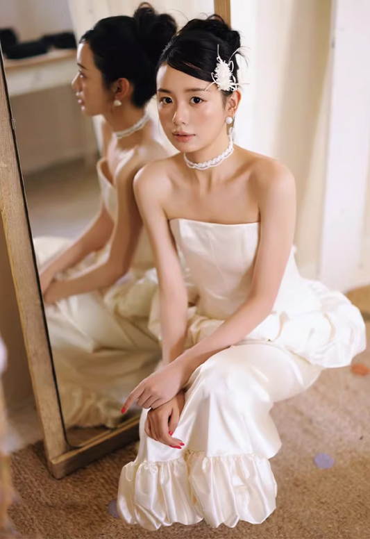 Fresh Strapless White Satin Wedding Dress Tiered Sheath Bridal Dress AP6896