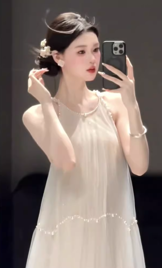 Elegant Spaghetti Strap Tulle Wedding Dress Beads A-Line Bridal Gown AP6916