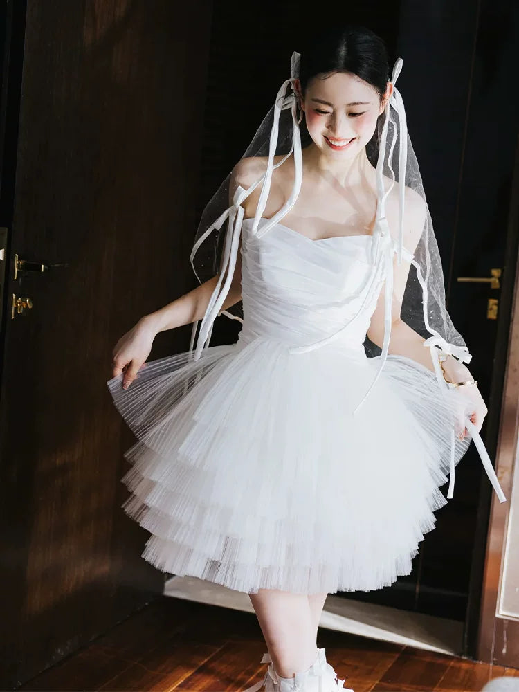 Fashionable A-Line Strapless Wedding Dress With Veil Tiered Tulle Short Bridal Gowns AP6934