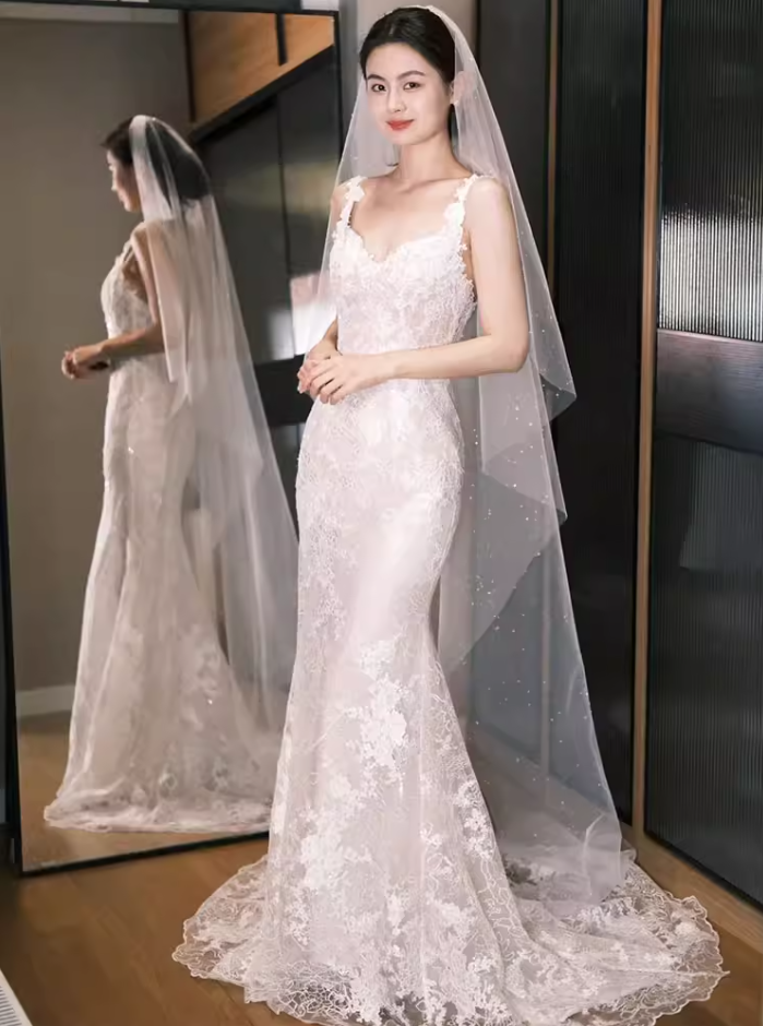 Trendy Spaghetti Straps Mermaid Wedding Dress Lace Sequins Bridal Dress AP6945