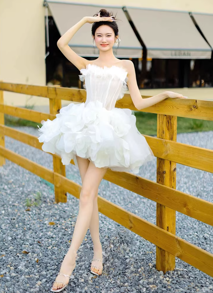 Beautiful Strapless A-Line Homecoming Dress 3D Floral White Birthday Outfit AP6965
