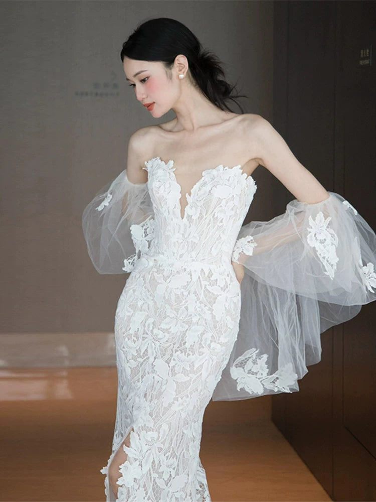 Avant-Garde Strapless Mermaid Wedding Dress With Shawl Lace Bridal Dress AP6975