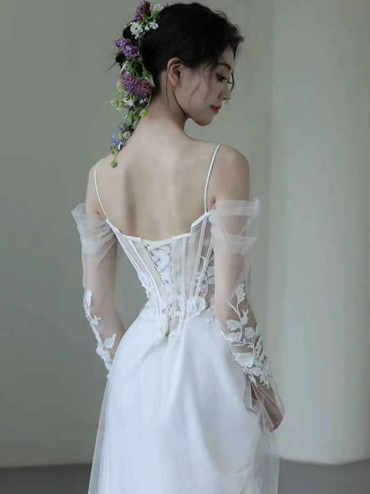 Showstopping Spaghetti Strap A-Line Wedding Dresses With Sleeve Beads Appliques Tulle Bridal Dress AP6985