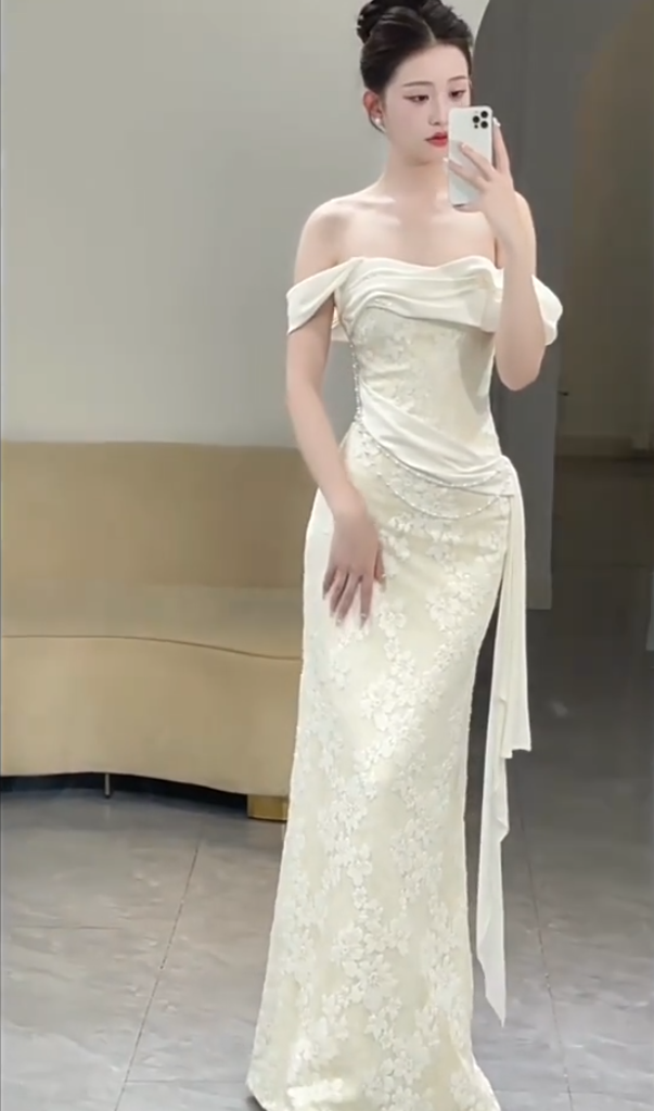 Luxurious Mermaid Off-Shoulder Wedding Dress Appliques Beading Bridal Dress AP6993
