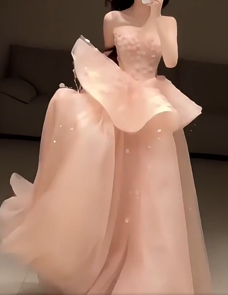 Refined Strapless Ruffles Pink Prom Dress Appliques Sequins A-Line Formal Gowns AP7045