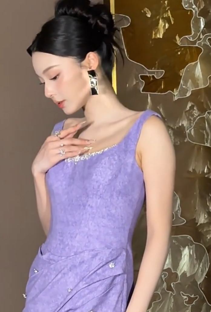 Enticing Spaghetti Strap Lavender Prom Dresses Beading Mermaid Evening Dress AP7055