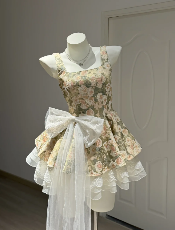 Vintage Floral Print Square Neck Straps White Lace Long Tail Bow Detail Multi-Tier Lace Ruffle A Line Short Homecoming Dress AS1051