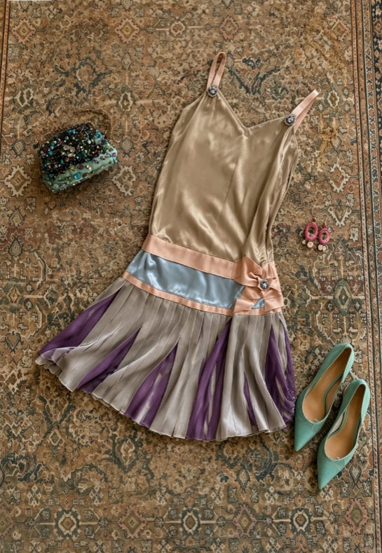 Chic Champagne V-Neck Spaghetti Strap Bow Satin A Line Color Block Pleated Purple Panel A Line Short Homecoming Dress AS1712