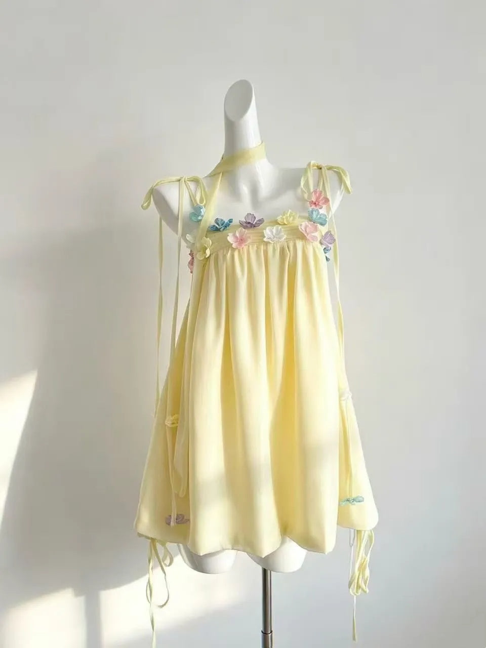 Lovely Yellow Tie‑String Spaghetti Straps 3D Floral Appliques A Line Short Homecoming Dress AS1900