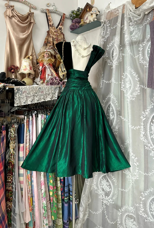 Opulent Emerald Green Boat Neck Cap Sleeve Deep V‑Back Velvet Bodice Waist Bow A Line Midi Homecoming Dress AS2357