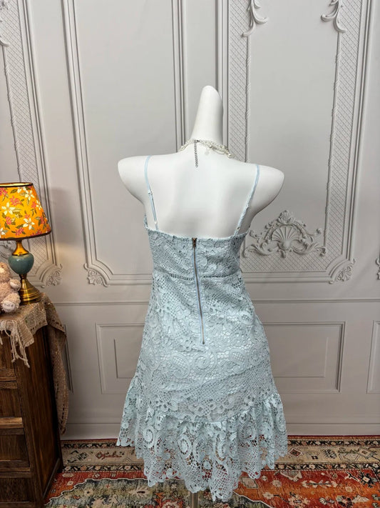 Dainty Light Blue Lace Spaghetti Straps V‑Neck Ruffled Hem Bodycon Short Homecoming Dress AS2389