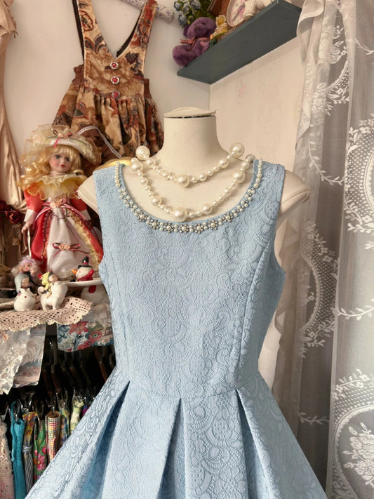 Delicate Sky‑Blue Lace Sleeveless Beaded Round Neck Pleated A‑Line Short Homecoming Dress AS2444