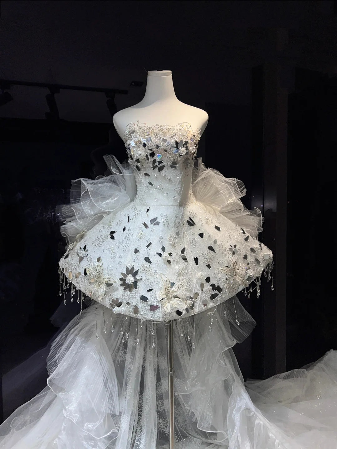 Luxe White Strapless Mirror Sequin Beaded Detachable Ruffled Tulle Train A Line Short Homecoming Dress AS2673
