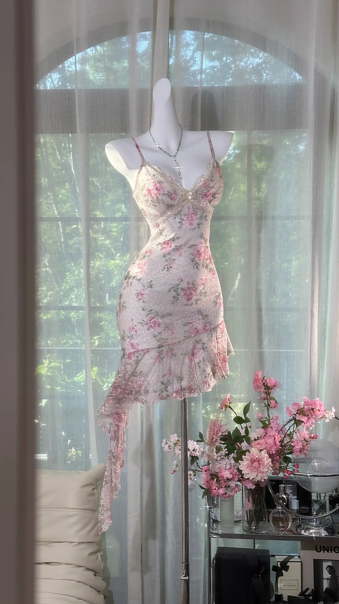 Romantic Ivory Base Pink Floral Print Lace Spaghetti Straps V Neck Asymmetrical Ruffle Bodycon Short Homecoming Dress AS2715