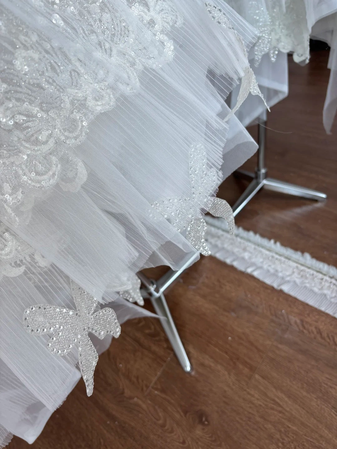 Luxurious Ivory Halter Crystal Beaded A Line Short Wedding Homecoming Dress AS2794
