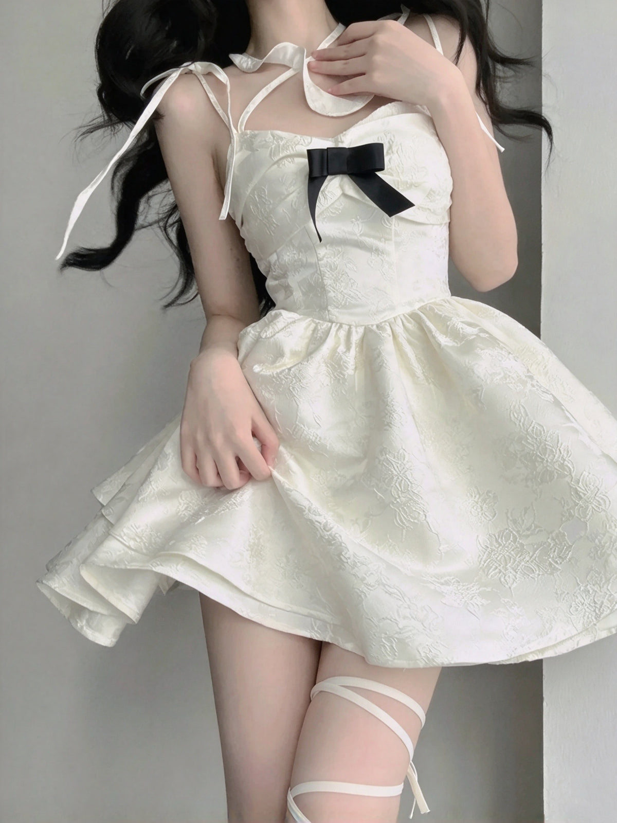 Chic White Jacquard Spaghetti Strap Black Bow Sweetheart A Line Short Homecoming Dress AS2983