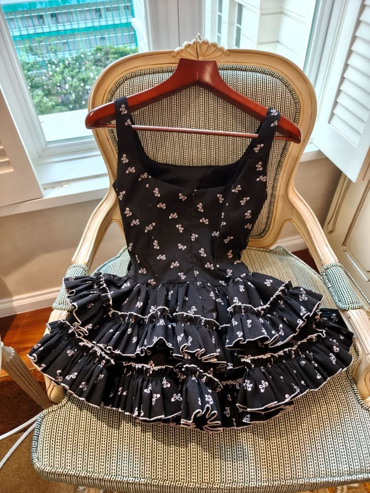 Chic Black Square Neck Straps White Bow Print Ruffled A Line Short Homecoming AS3079