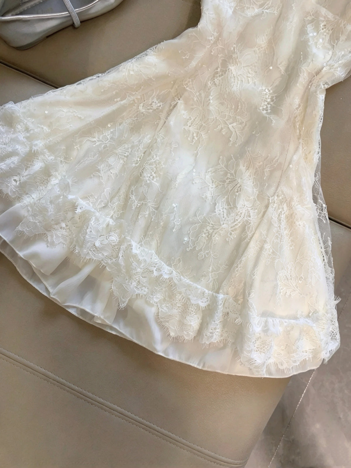 Elegant Ivory Round Neck Sleeveless Floral Lace Sequin A-Line Short Homecoming Dress Birthday Dress AS3268