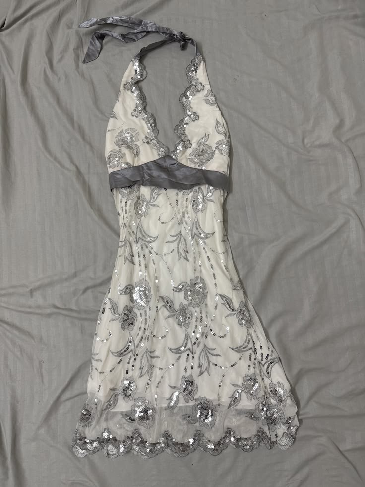 Vintage White Halter V-Neck Silver Floral Sequin Sheath Short Homecoming Dress Birthday Dress AS3388