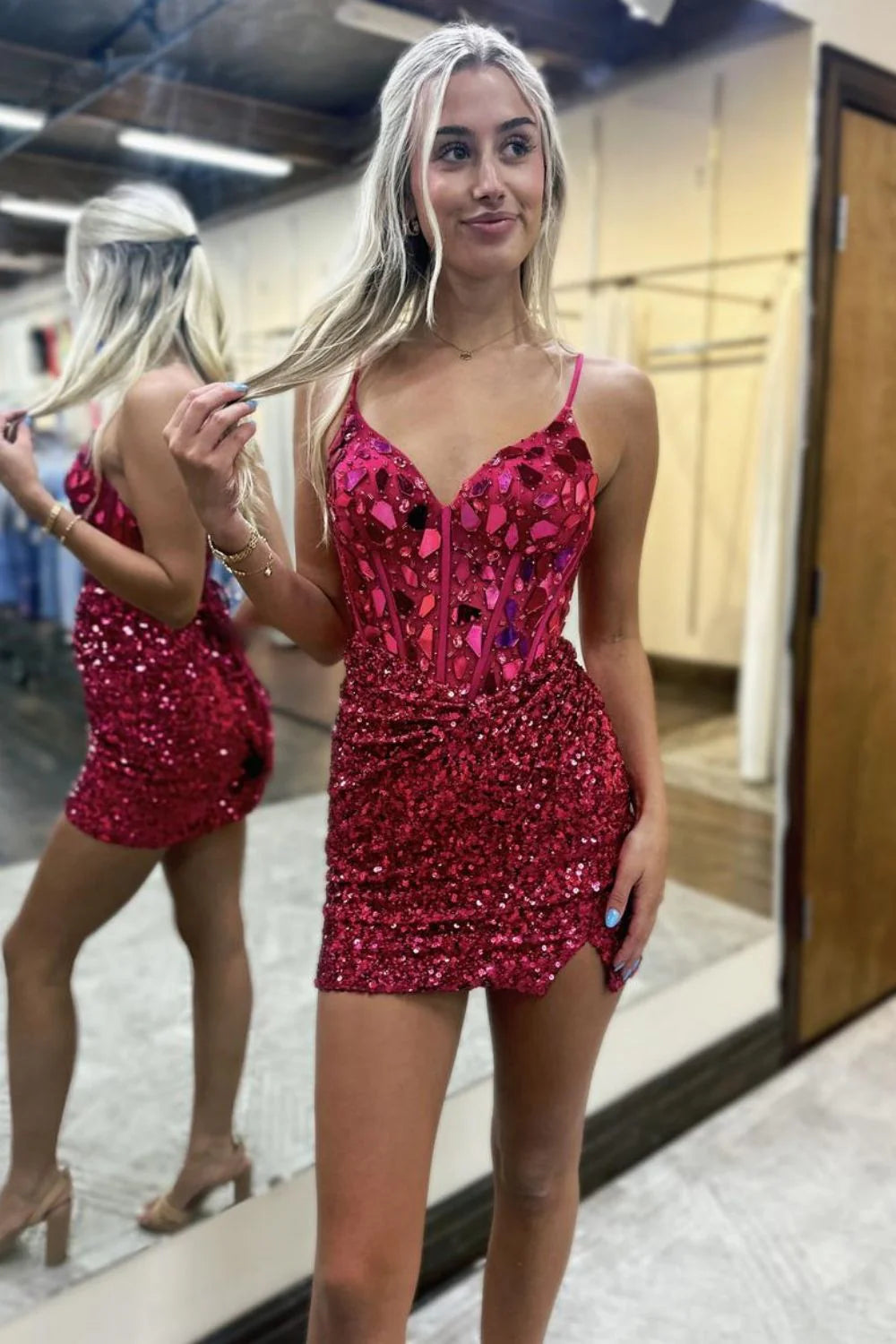 Luxurious Bodycon Spaghetti Strap Short Sequin Homecoming Dress With Mirror Details AS462