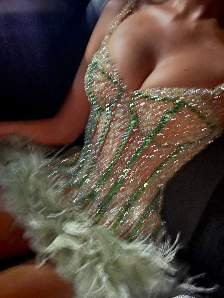Sexy Mint Green Sweetheart Neck Straps Sequin Short Bodycon Homecoming Dresses With Feather Hem AS697
